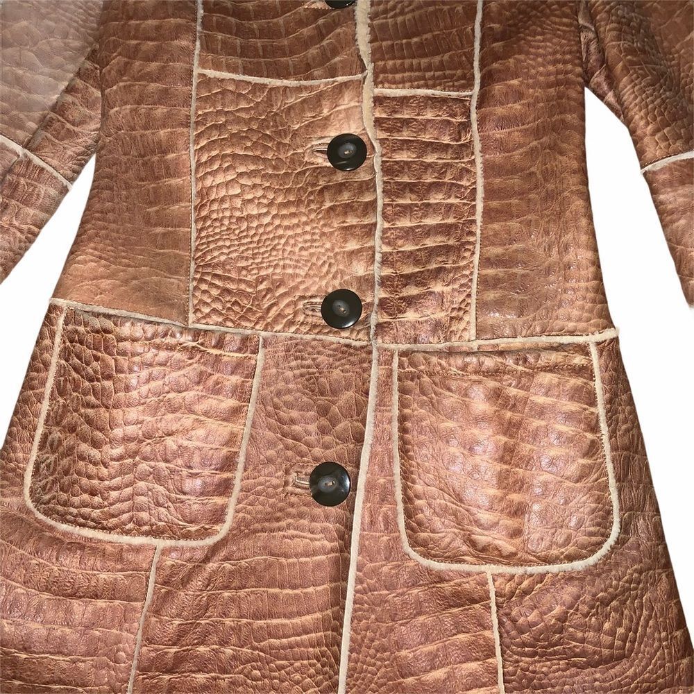 Vintage D&G Dolce & Gabbana Shearling Coat Croc Embossed Leather Brown (400) - Picture 4 of 12